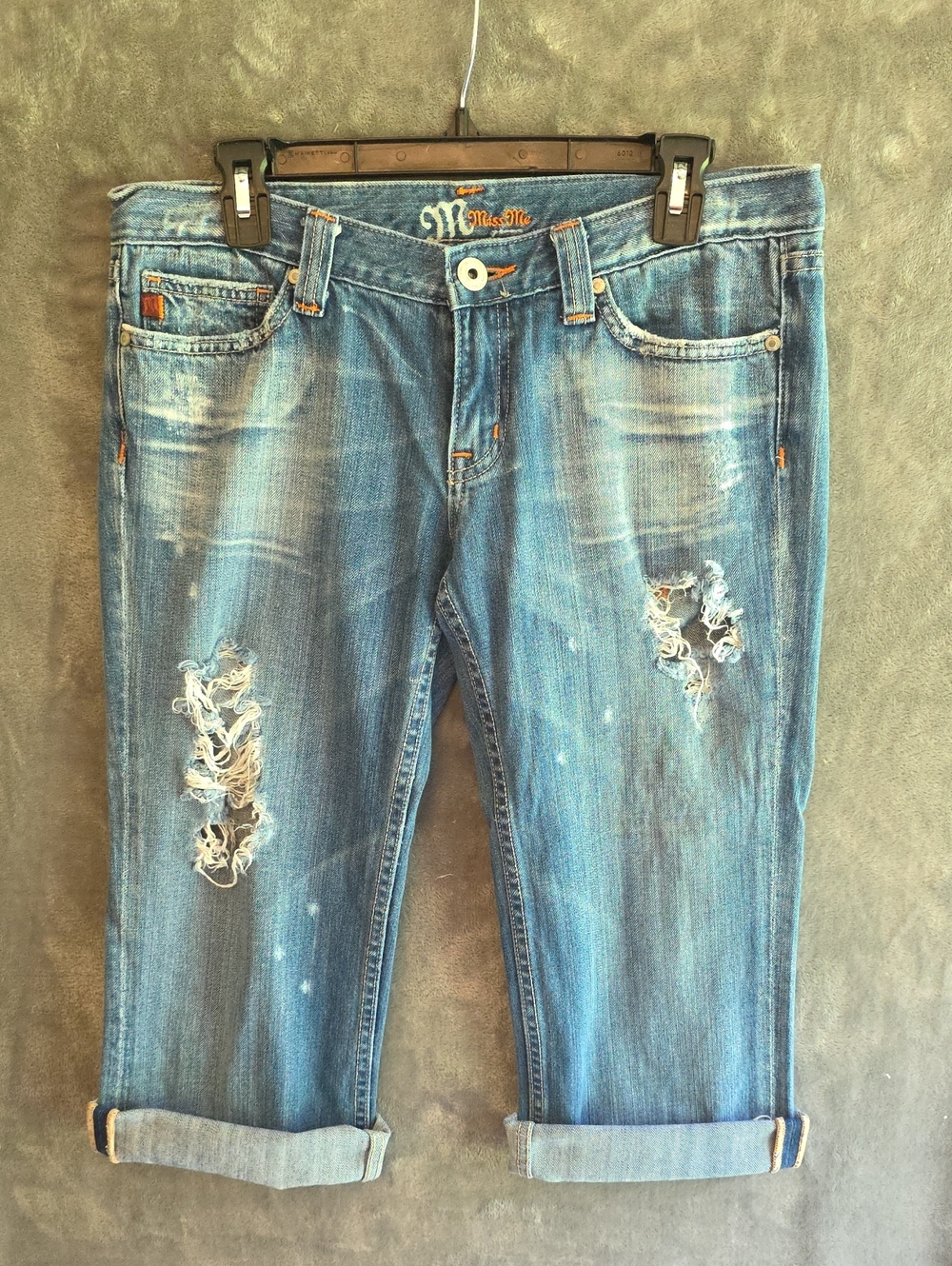 Miss Me Distressed Cropped/Carpri Blue Denim Jeans